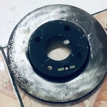 Đĩa phanh trước trái Chevrolet Spark 2011