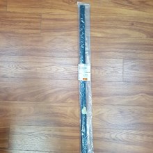 Nẹp chân kính cánh cửa trước trái Isuzu Dmax 2016, Phụ tùng Isuzu