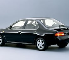 Cao su càng A to Nissan Bluebird  u13,a32 1992