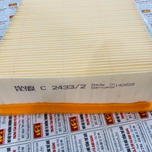 Lọc gió động cơ Nissan Qashqai 2.0 DCi, Mann Filter C 2433/2
