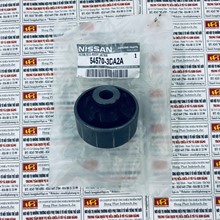 Cao su càng A Nissan Qashqai 2011