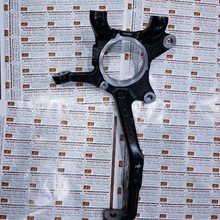 Ngõng moay ơ trước phải Toyota Fortuner