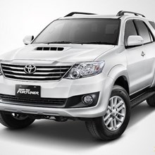 Đèn pha trái Toyota Fortuner 2016, 81170-0KD40