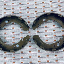 Má phanh sau guốc Mitsubishi Pajero Sport, Compact SRC 6736