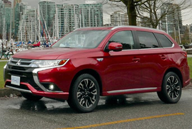 Đánh giá Mitsubishi Outlander: Xe lắp ráp mang chất lượng xe nhập khẩu